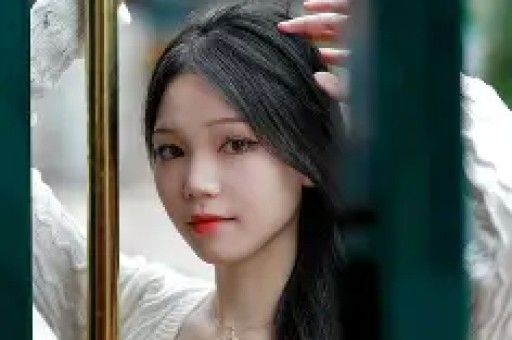 网红陈俊宇前女友曝出轨长文，人设崩塌引热议