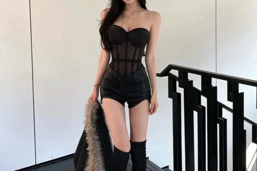 顶流流量小生隐婚生子实锤曝光粉丝怒批人设崩塌！