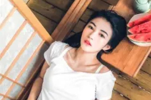 顶流女歌手突遭重罚！原因曝光引热议