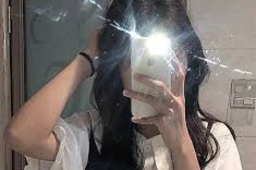 满舒克风波：多位女生称染艾滋，网友吃瓜原因奇葩