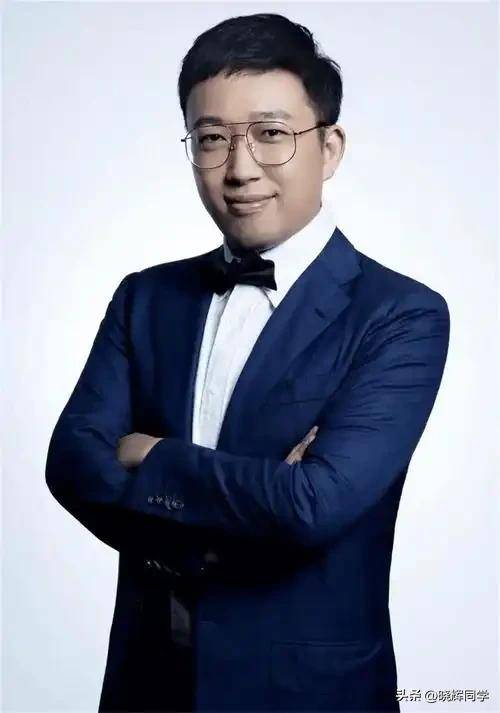 7月连爆4个瓜:出轨艳照无视央媒,个个离谱