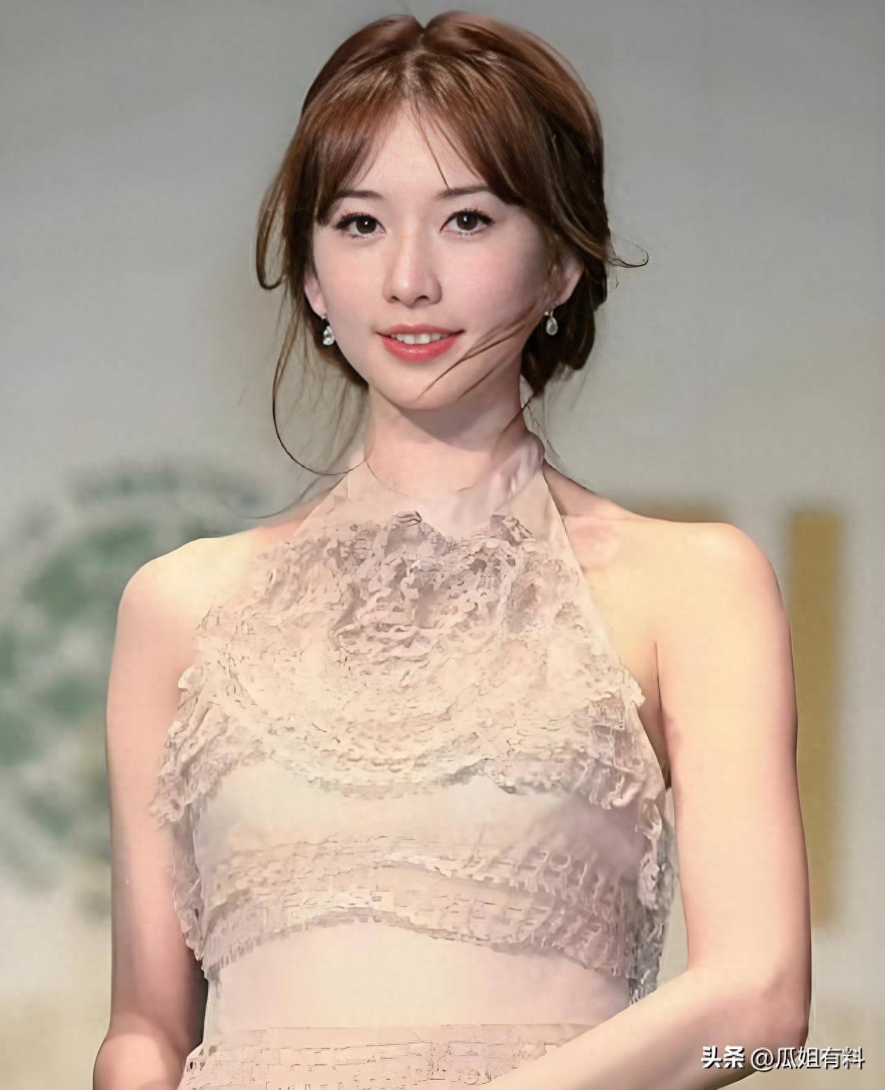 林志玲8天塌房，20年温柔女神人设崩了，陈冠希没冤枉她